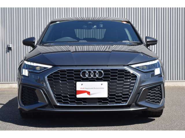 A3セダン30 TFSI Sライン