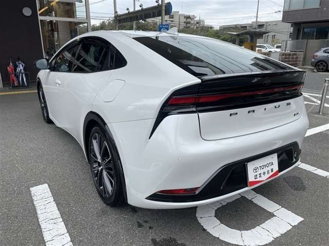 プリウス2.0 Z