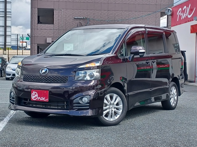 ヴォクシー2.0 ZS 4WD