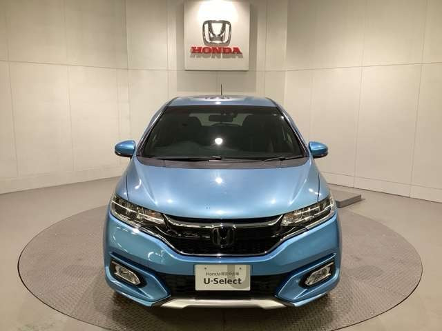フィット1.5 ハイブリッド L ホンダセンシング 4WD