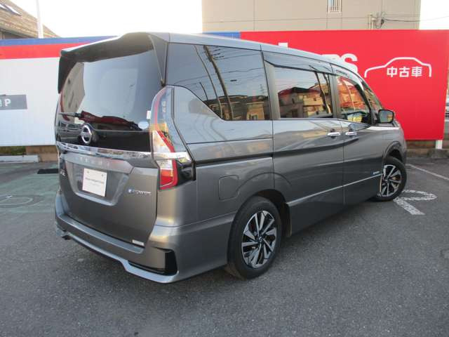 セレナ1.2 e-POWER ハイウェイスターV
