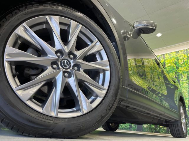 �y����19�C���`�A���~�z�C�[���z�O�ςɃ}�b�`���������A���~�z�C�[���𑕒����Ă���܂��B�e��ЊO�A���~�z�C�[����A�X�^�b�h���X�^�C�����戵�����Ă���܂��B���񂲑��k����������