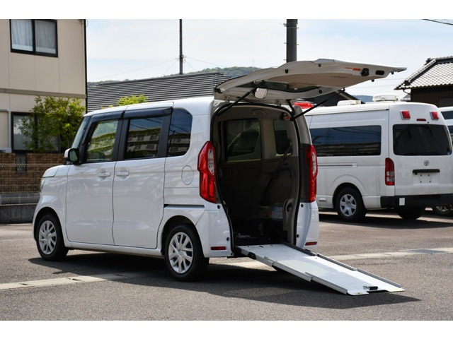 N-BOXG スロープ ホンダセンシング 車いす専用装備装着車