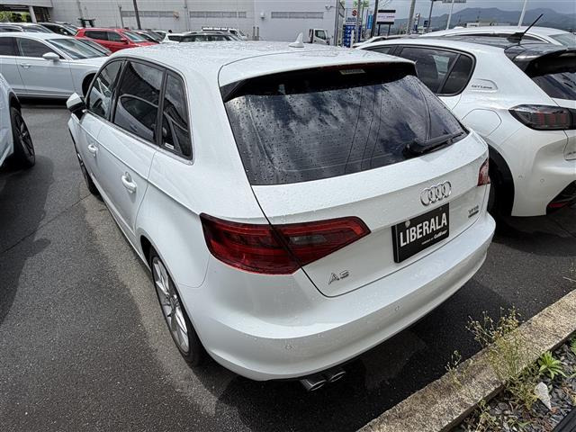 A3スポーツバック1.8 TFSI クワトロ 4WD