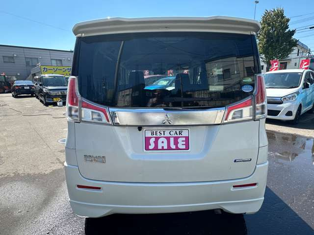 �h�T�r���H�A�V���[�V�u���b�N�����ГƎ��̋����̉��i�ŏ����Ă���܂��B���񂲑��k���������܂��B