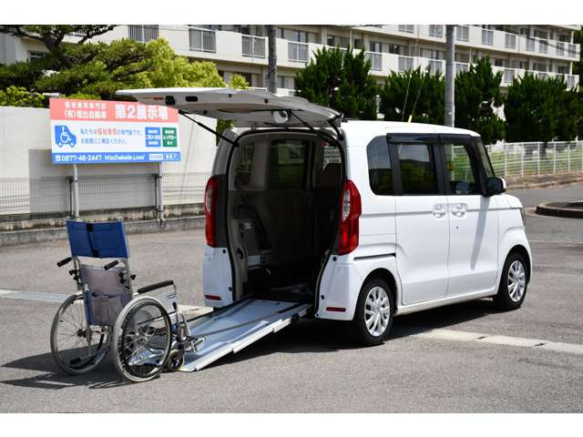 N-BOXG スロープ ホンダセンシング 車いす専用装備装着車
