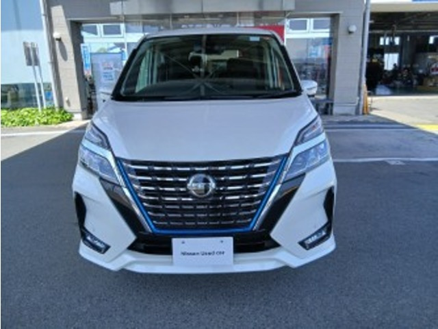 セレナ1.2 e-POWER ハイウェイスターV