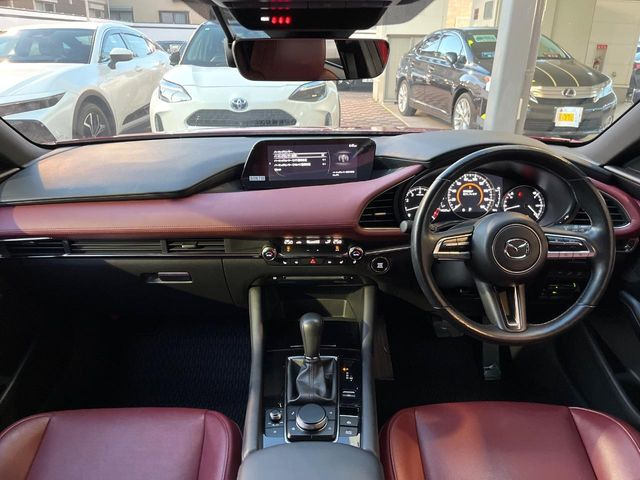 MAZDA3ファストバック2.0 20S バーガンディ セレクション