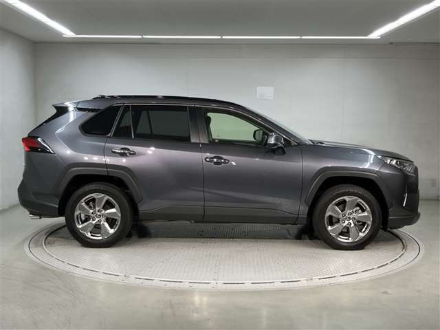 RAV42.5 ハイブリッド G E-Four 4WD