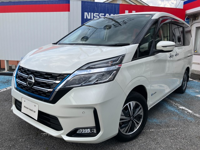 セレナ1.2 e-POWER XV