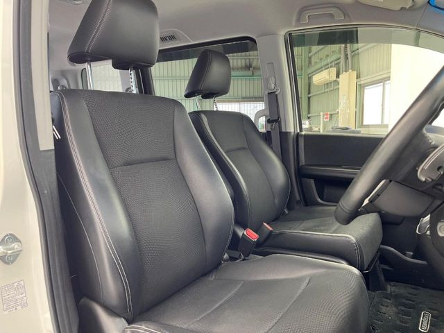 �^�]�Ȃ܂��ɂ͏\���ȃX�y�[�X������A�啿�ȕ��ł��������^�]���Ă�����������ł��B