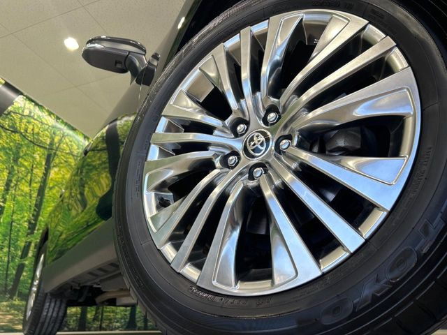 �y����19�C���`�A���~�z�C�[���z�O�ςɃ}�b�`���������A���~�z�C�[���𑕒����Ă���܂��B�e��ЊO�A���~�z�C�[����A�X�^�b�h���X�^�C�����戵�����Ă���܂��B���񂲑��k����������