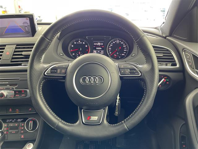 Q32.0 TFSI クワトロ 220PS Sラインパッケージ 4WD