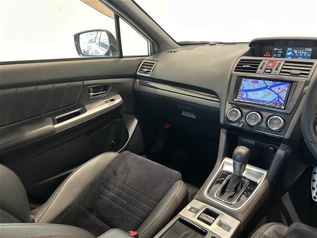 WRXS4 2.0 GT-S アイサイト 4WD