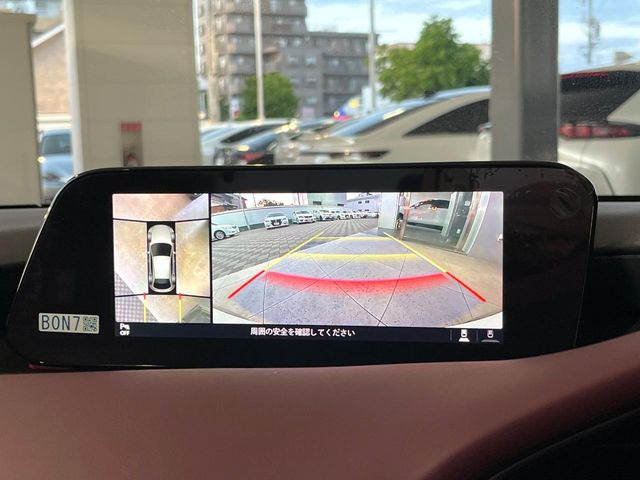 �y360&deg;�r���[���j�^�[�z��p�̃J�����ɂ��A�ォ�猩���낵���悤�Ȏ��_��360�x�N���}�̎��͂��m�F���邱�Ƃ��ł��܂������p�������m�F���₷���A�����ꏊ�ł̐؂�Ԃ��⒓�Ԃ��X���[�Y�ɍs���܂��B