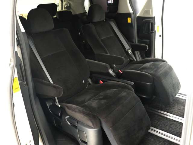 �y�I�b�g�}���t���Z�J���h�V�[�g�z�ő�800mm�̃����O�X���C�h�V�[�g�ƃI�b�g�}���@�\�ɂ�葫���y�X�L�΂������\�ł�!�܂��A�Ђ��|��������܂��̂ŁA���K�ȃh���C�u�����y���݂��������܂�!