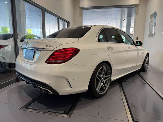 CクラスAMG C63