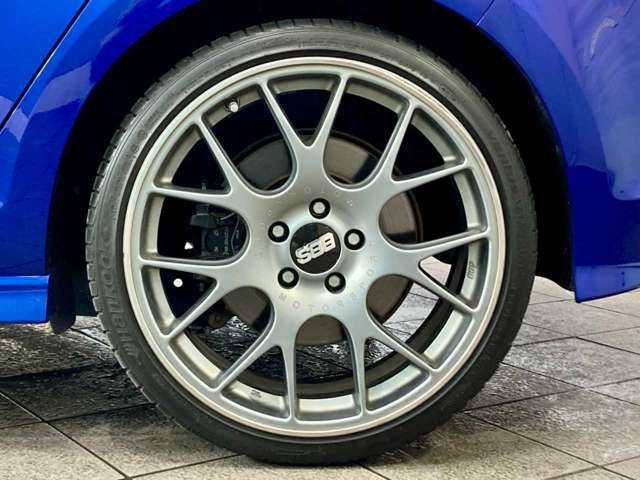 ゴルフR 4WD