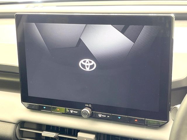 �y12.9�C���` �f�B�X�v���C�I�[�f�B�I�z���ʂ̃f�B�X�v���C��AppleCarPlay��AndroidAuto�����p�\�B�傫�ȉ�ʂŃX�}�z�i�r�A�v���������p���������܂���