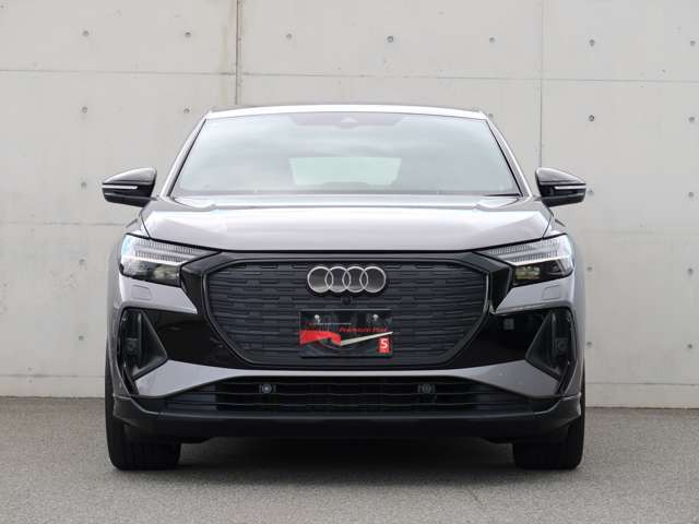 Q4スポーツバックe-tron45 Sライン