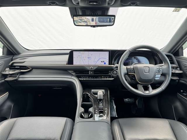 クラウンスポーツ2.5 Z E-Four 4WD
