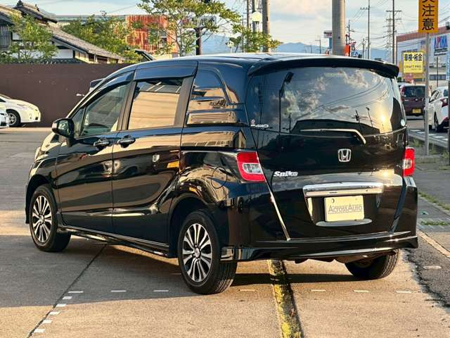フリードスパイク1.5 G エアロ 4WD