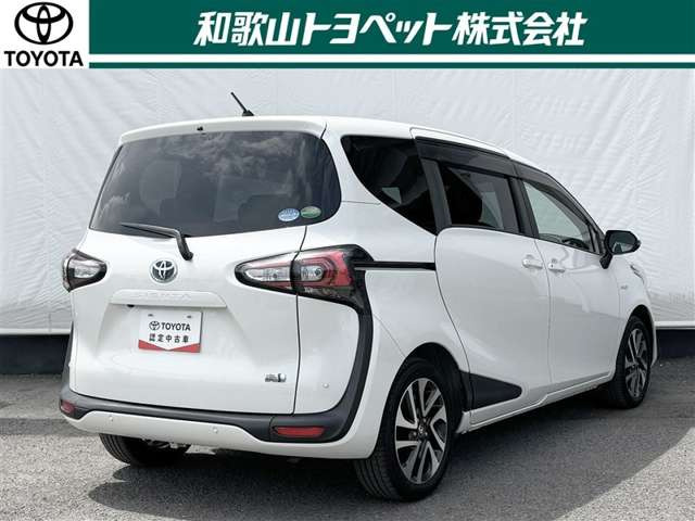 シエンタハイブリッド 1.5 G クエロ
