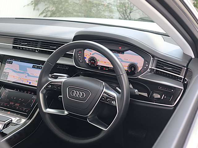 A855 TFSI クワトロ 4WD