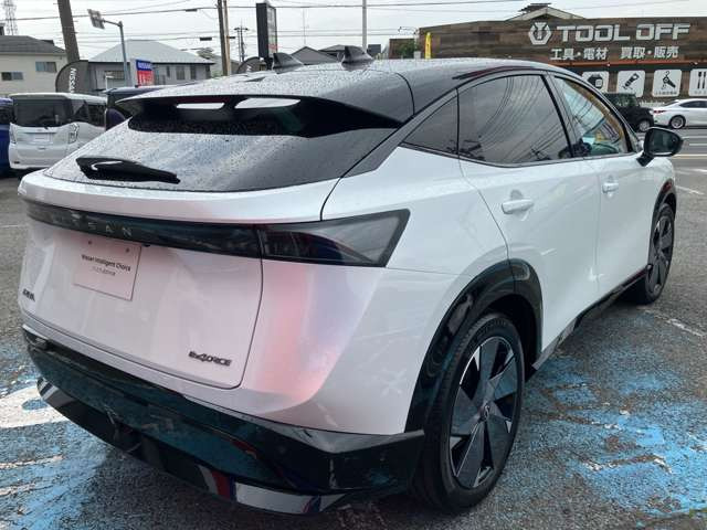アリアB9 e-4ORCE リミテッド 4WD