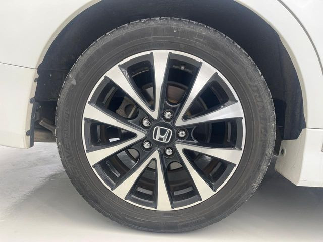 �y����16�C���`�A���~�z�C�[���z�O�ςɃ}�b�`���������A���~�z�C�[���𑕒����Ă���܂��B�e��ЊO�A���~�z�C�[����A�X�^�b�h���X�^�C�����戵�����Ă���܂��B���񂲑��k����������