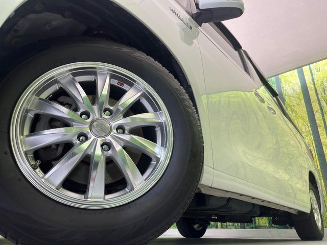 �y16�C���`�A���~�z�C�[���z�O�ςɃ}�b�`�����A���~�z�C�[���𑕒����Ă���܂��B�e��A���~�z�C�[����A�X�^�b�h���X�^�C�����戵�����Ă���܂��B���񂲑��k����������
