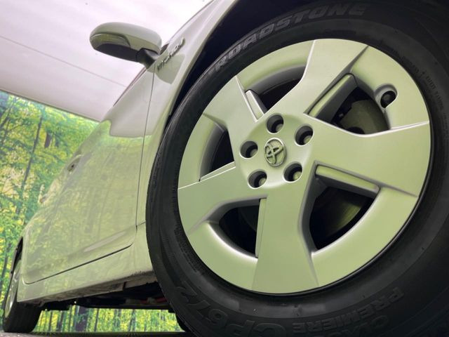 �y����15�C���`�A���~�z�C�[���z�O�ςɃ}�b�`���������A���~�z�C�[���𑕒����Ă���܂��B�e��ЊO�A���~�z�C�[����A�X�^�b�h���X�^�C�����戵�����Ă���܂��B���񂲑��k����������