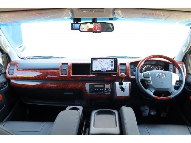 ハイエース2.7 グランドキャビン 4WD