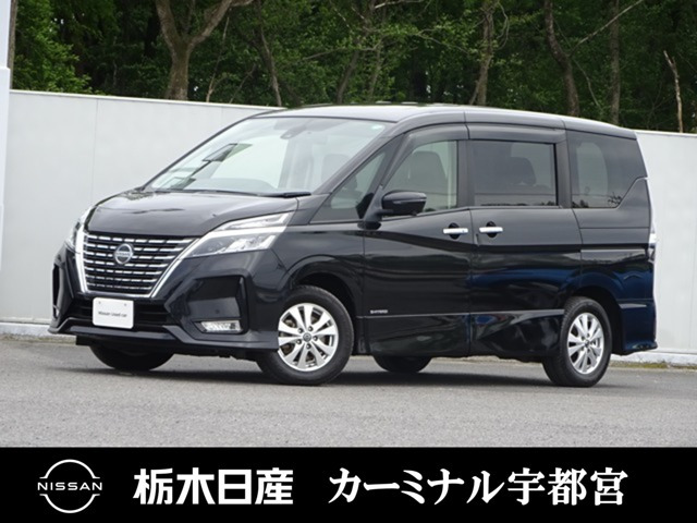 セレナ2.0 ハイウェイスターV 4WD