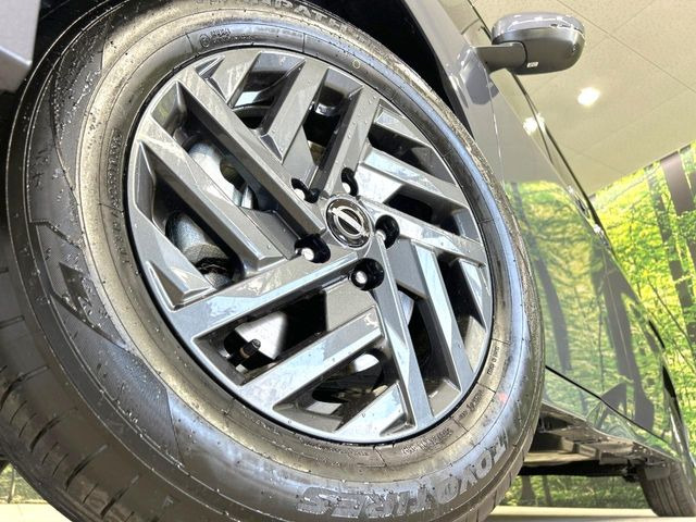 �y����16�C���`�A���~�z�C�[���z�O�ςɃ}�b�`���������A���~�z�C�[���𑕒����Ă���܂��B�e��ЊO�A���~�z�C�[����A�X�^�b�h���X�^�C�����戵�����Ă���܂��B���񂲑��k����������