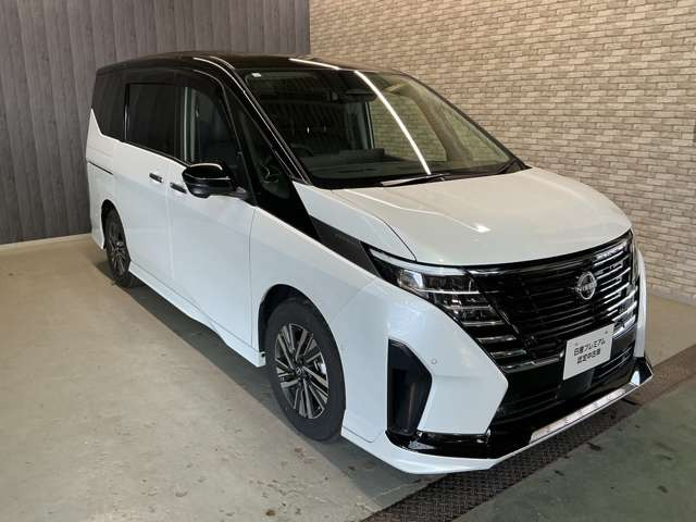 セレナ1.4 e-POWER ルキシオン