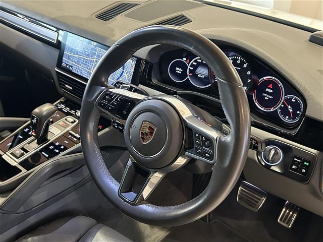カイエン3.0 4WD