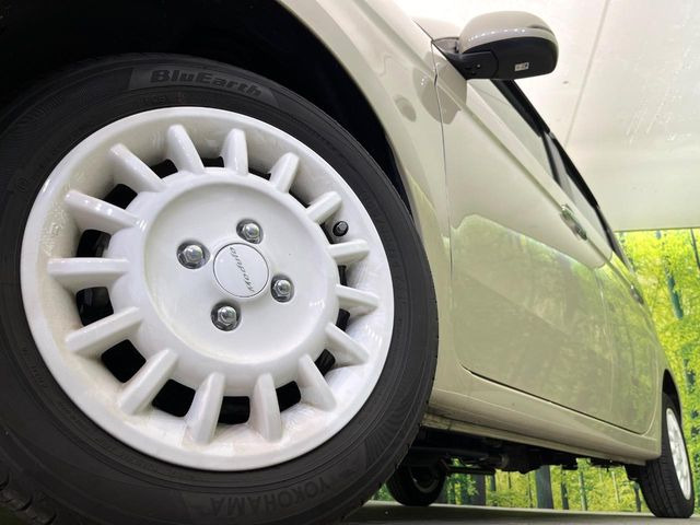 �y�����I�v�V�����A���~�z�C�[���z�����I�v�V�����z�C�[���𑕒��B���s���\�̌���ɉ����A�O�ς����X�^�C���b�V���ɂȂ��Ă��܂��B