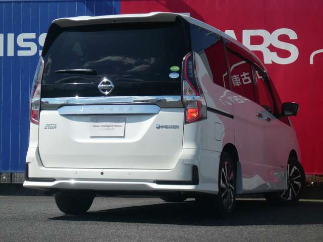 セレナ1.2 e-POWER ハイウェイスターV