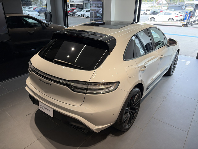 マカンGTS PDK 4WD