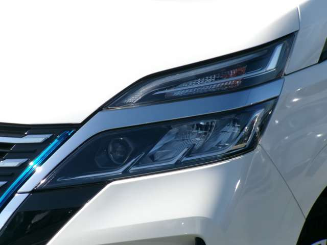 セレナ1.2 e-POWER ハイウェイスターV