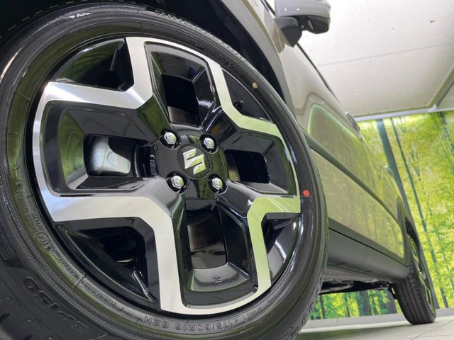 �y����16�C���`�A���~�z�C�[���z�O�ςɃ}�b�`���������A���~�z�C�[���𑕒����Ă���܂��B�e��ЊO�A���~�z�C�[����A�X�^�b�h���X�^�C�����戵�����Ă���܂��B���񂲑��k����������