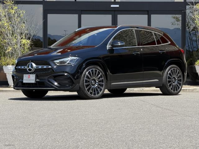 GLAクラスGLA200d 4マチック AMGライン 4WD