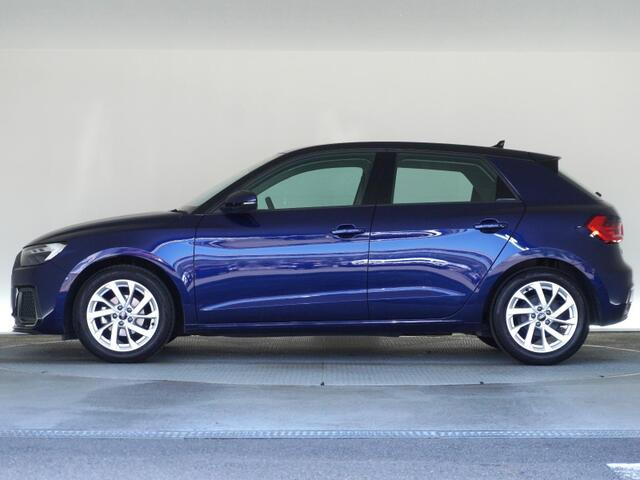 A1スポーツバック25 TFSI アドバンスド