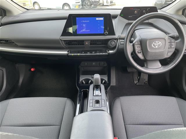 プリウス1.8 U E-Four 4WD