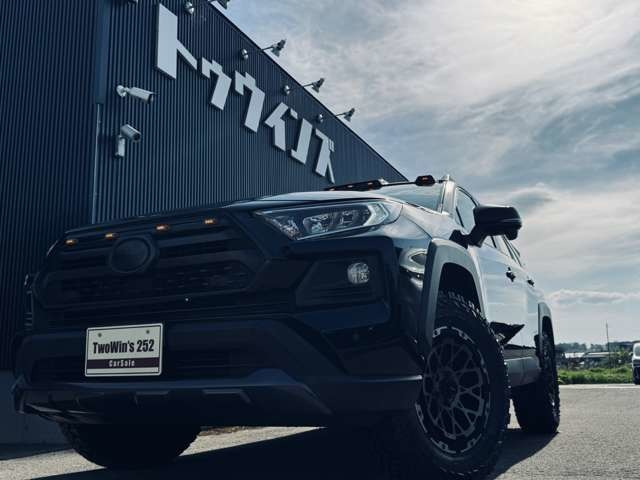 RAV42.0 アドベンチャー オフロードパッケージ 4WD