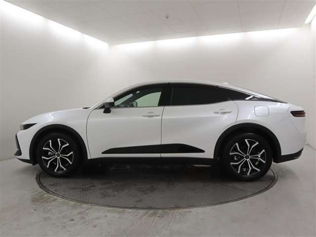 クラウンクロスオーバー2.5 G アドバンスト E-Four 4WD