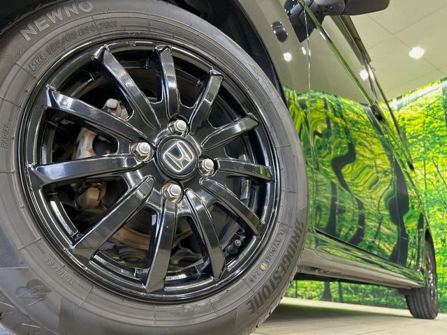�y����14�C���`�A���~�z�C�[���z�O�ςɃ}�b�`���������A���~�z�C�[���𑕒����Ă���܂��B�e��ЊO�A���~�z�C�[����A�X�^�b�h���X�^�C�����戵�����Ă���܂��B���񂲑��k����������