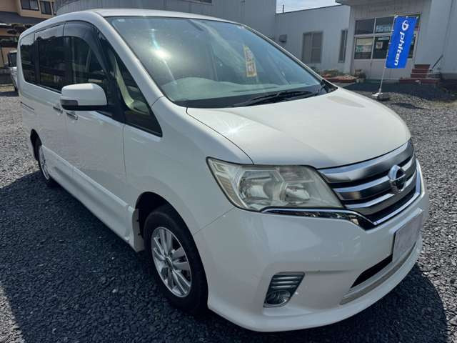 セレナ2.0 ハイウェイスター 4WD