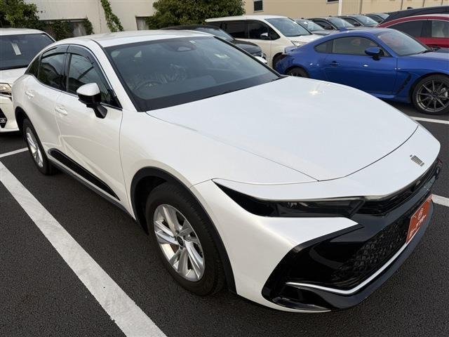 クラウンクロスオーバー2.5 G E-Four 4WD